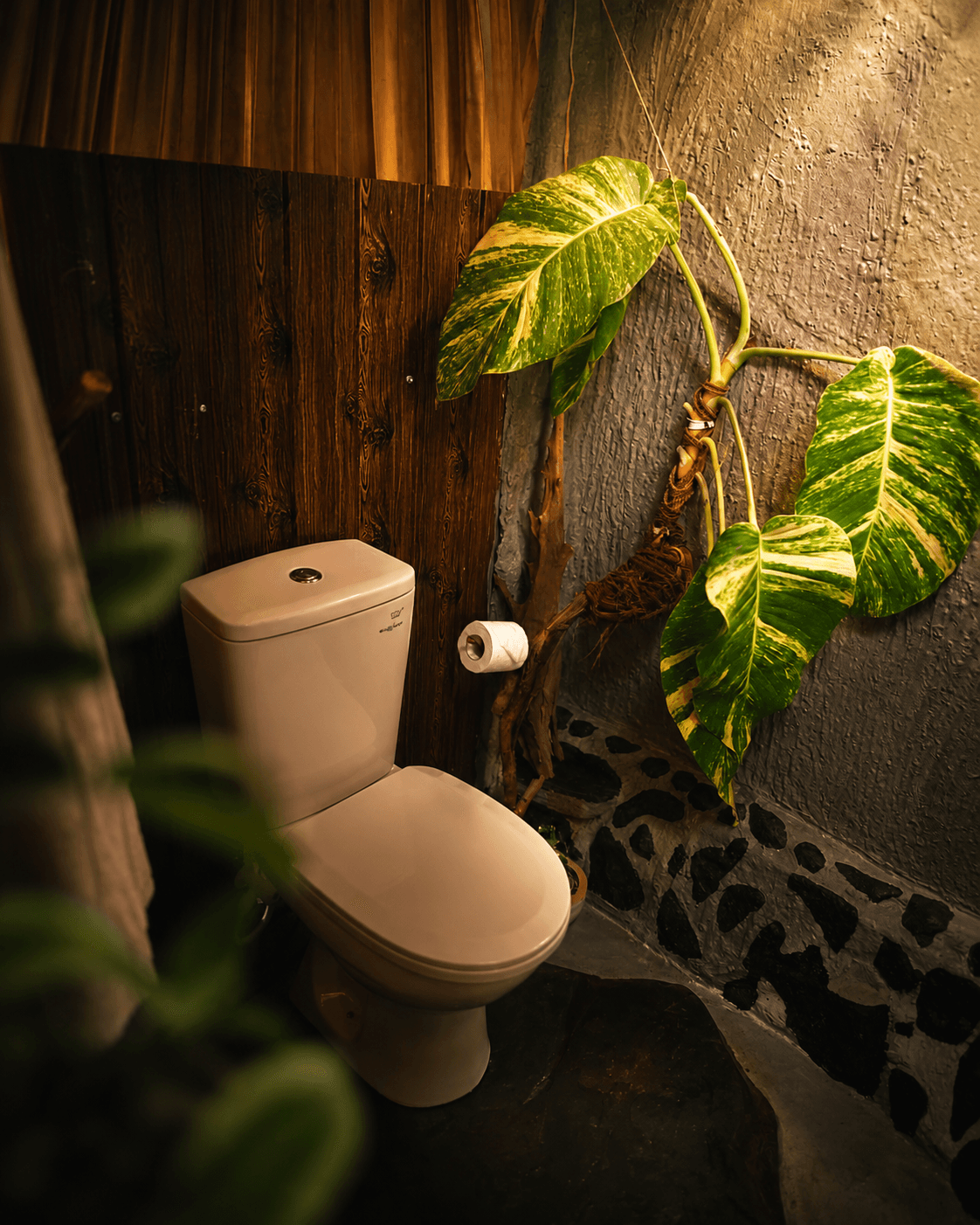 Tree house interior details 4